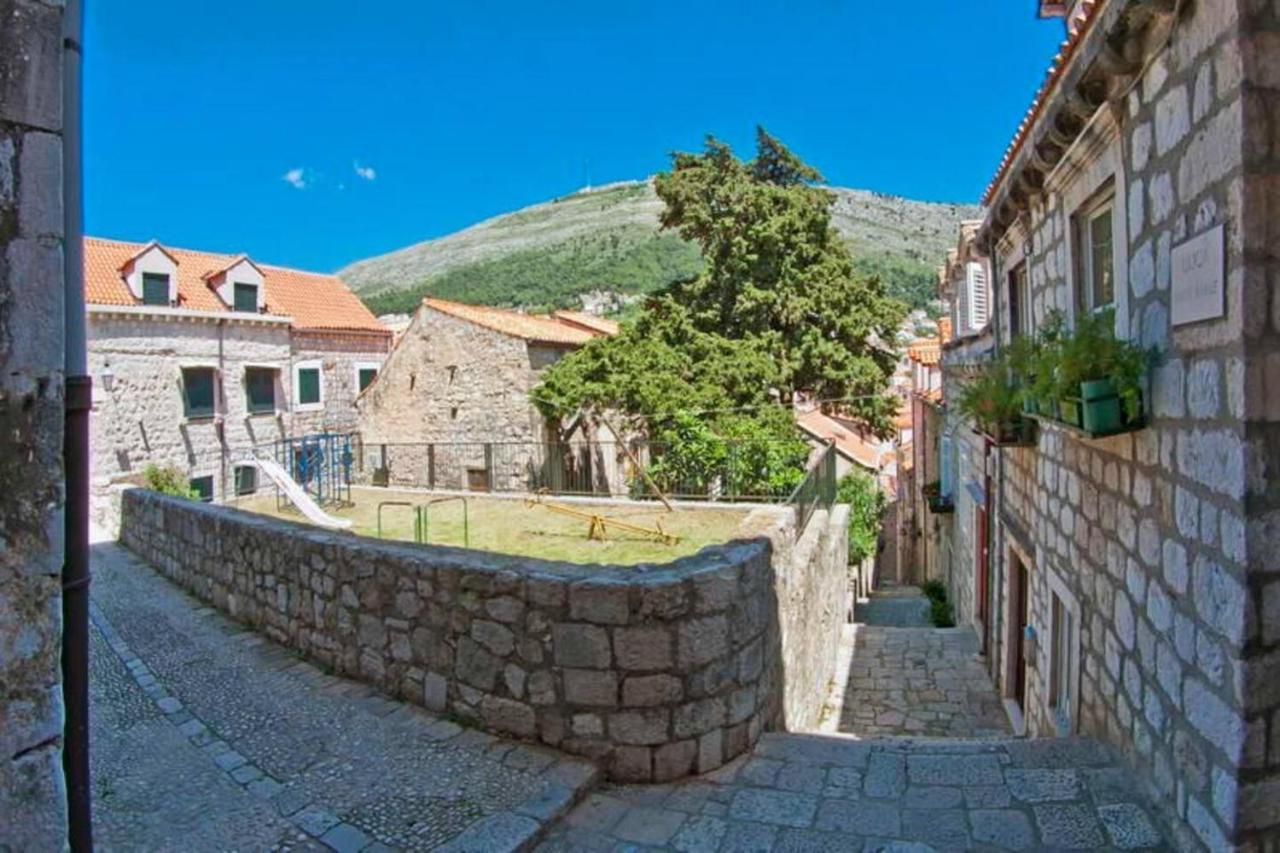 Dubrovnik Cozy Studio With The Old Town Charm Buitenkant foto